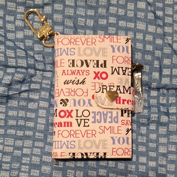 Betsey Johnson Faux Leather All Over Print Card Case Wallet/Key Ring - Picture 8 of 8